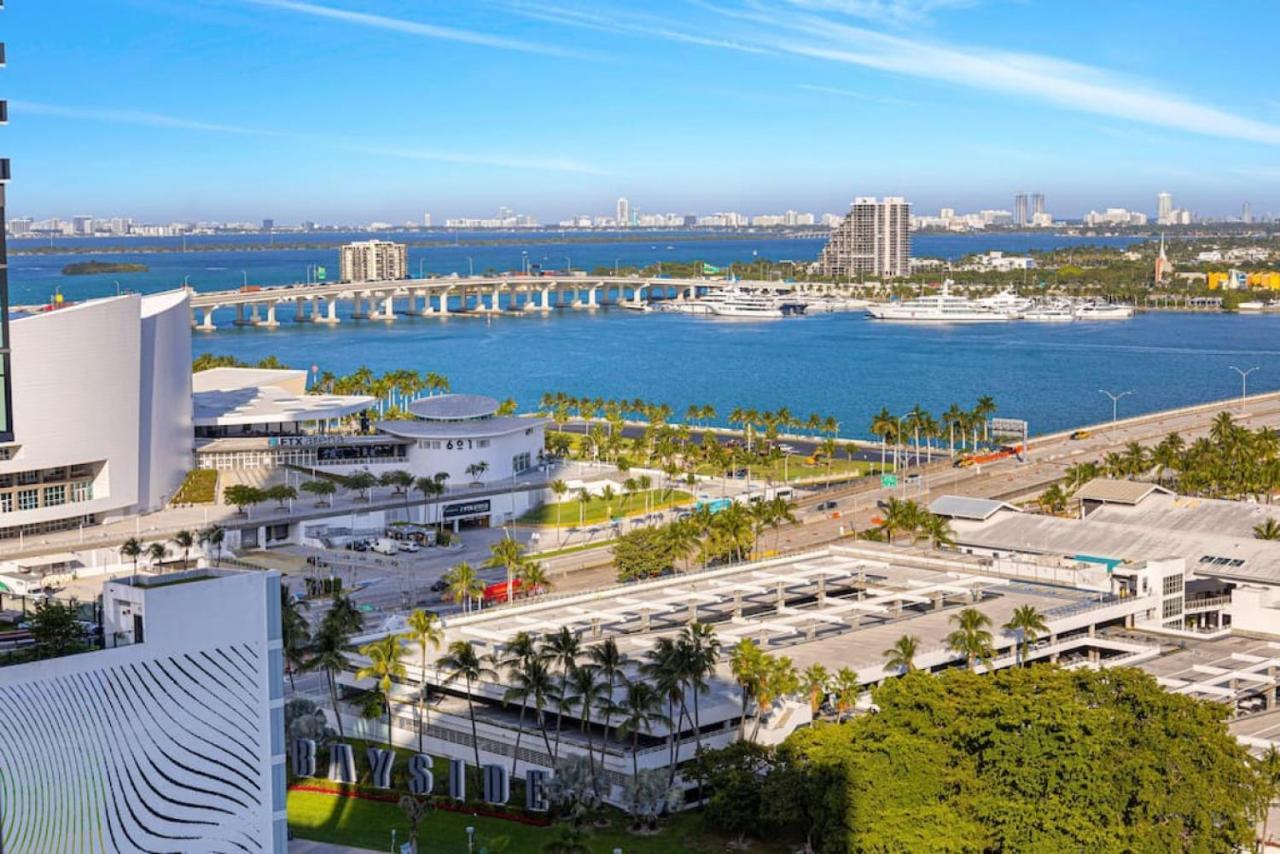 Corner Condo W/ Unrivaled Views Miami Bagian luar foto
