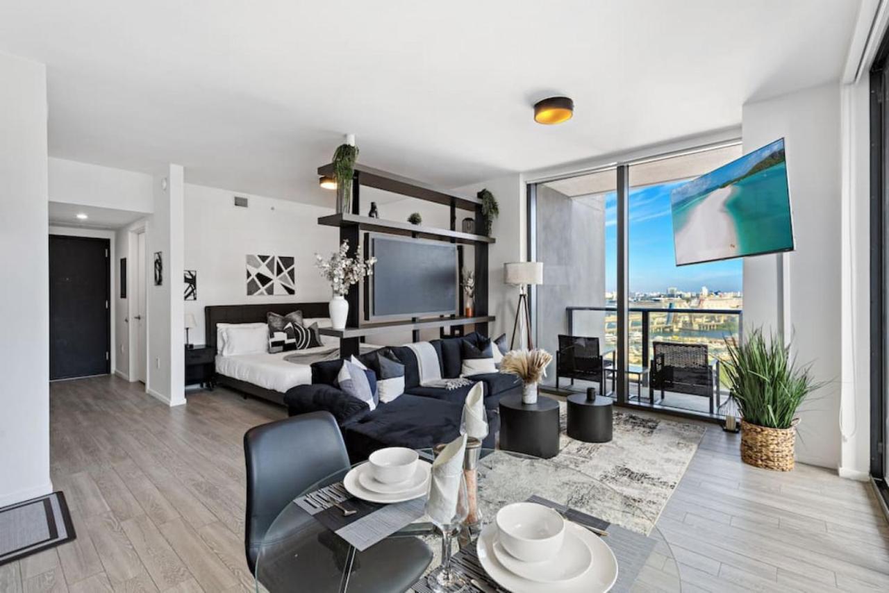 Corner Condo W/ Unrivaled Views Miami Bagian luar foto