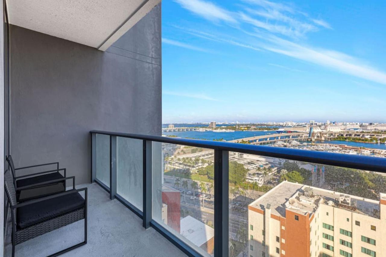 Corner Condo W/ Unrivaled Views Miami Bagian luar foto