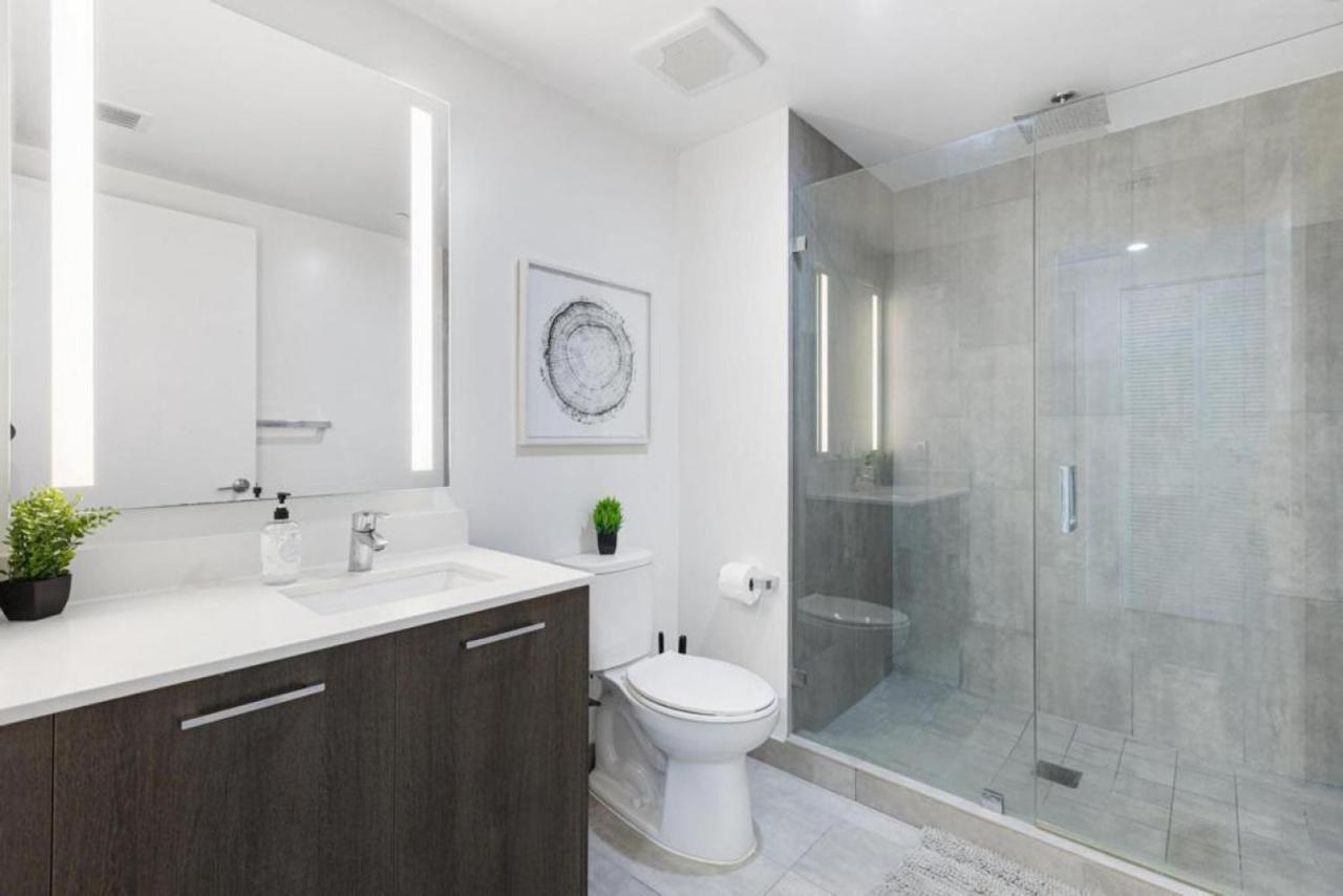 Corner Condo W/ Unrivaled Views Miami Bagian luar foto
