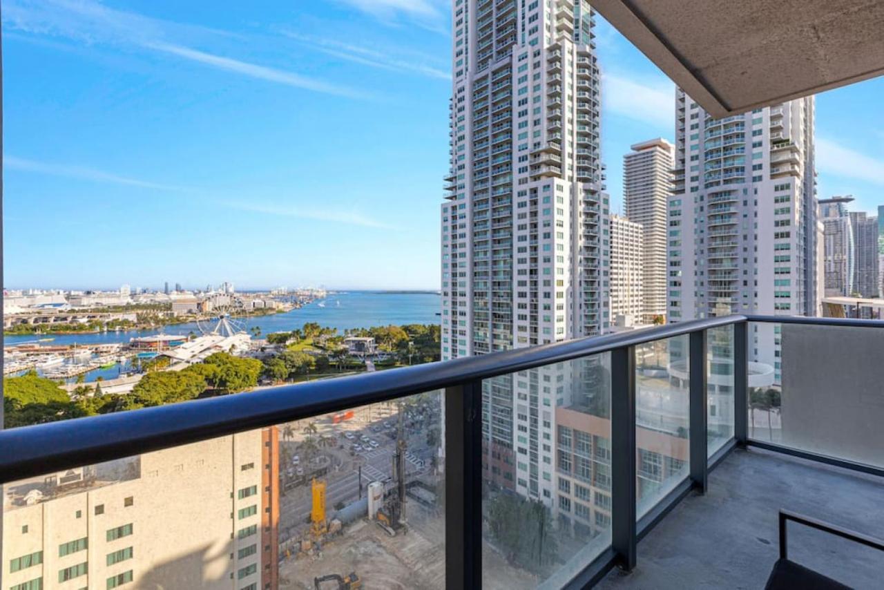 Corner Condo W/ Unrivaled Views Miami Bagian luar foto