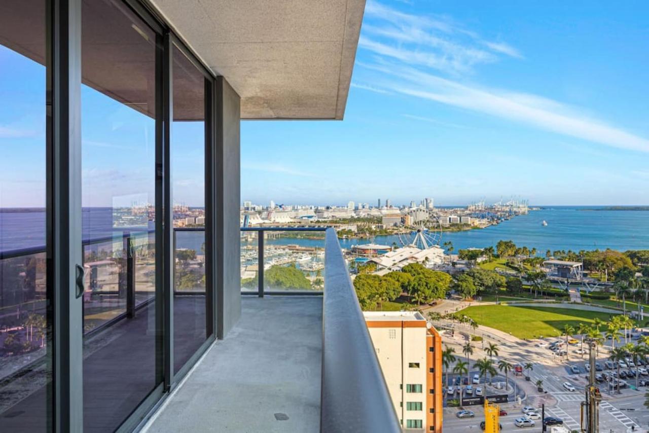 Corner Condo W/ Unrivaled Views Miami Bagian luar foto